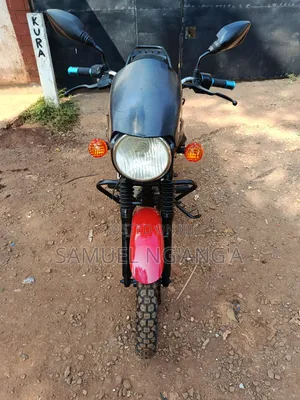 Bajaj Boxer 2021 Red