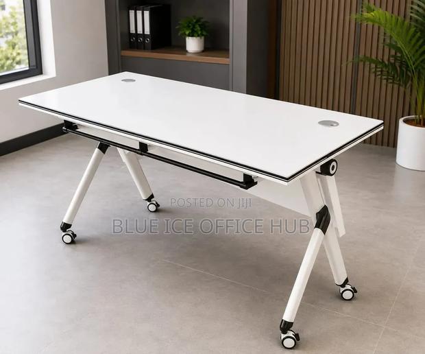 Modern Foldable Training Table With Wheel's - main view