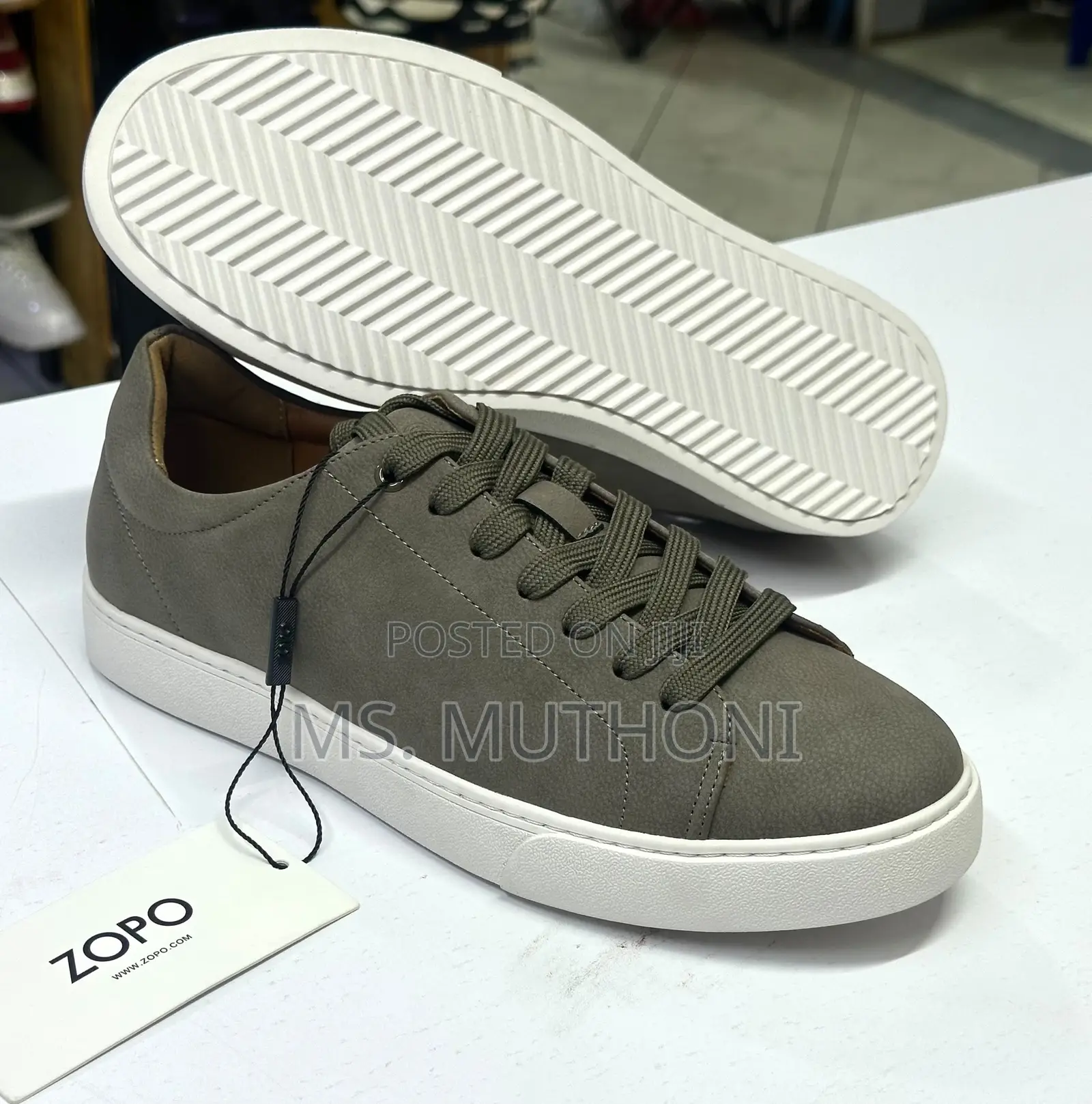 Premium Minimalist Sneakers by ZOPO Size 39-45
