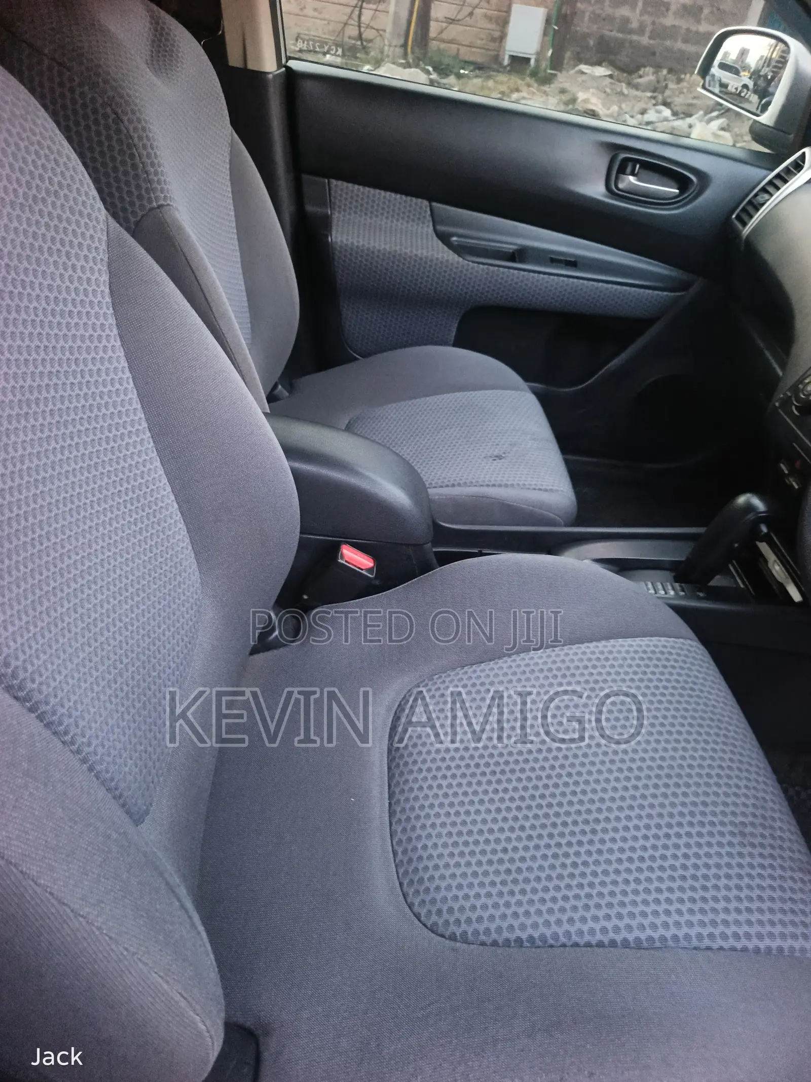 Nissan Wingroad 2012 Silver