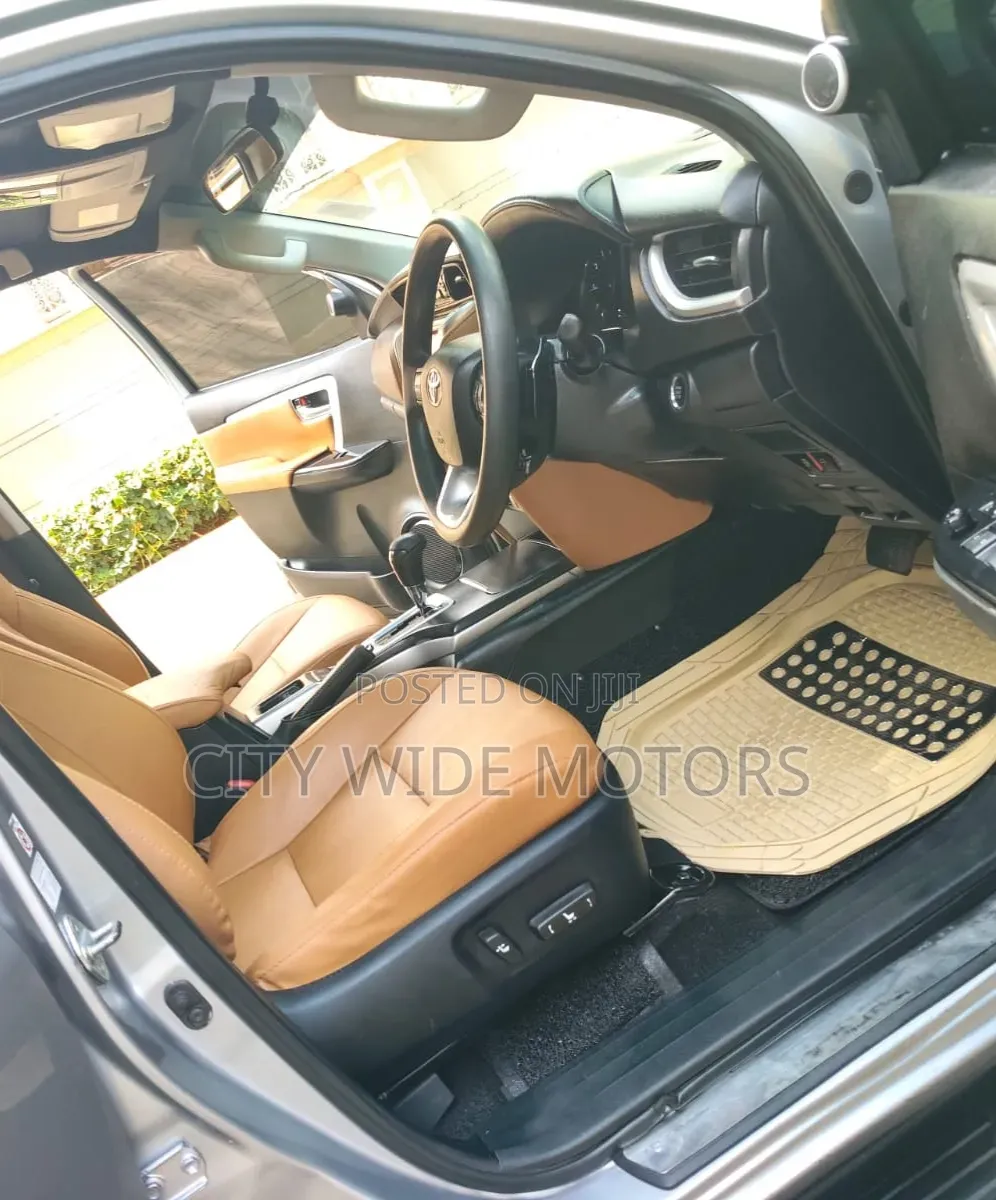 Toyota Fortuner 2017 Gray