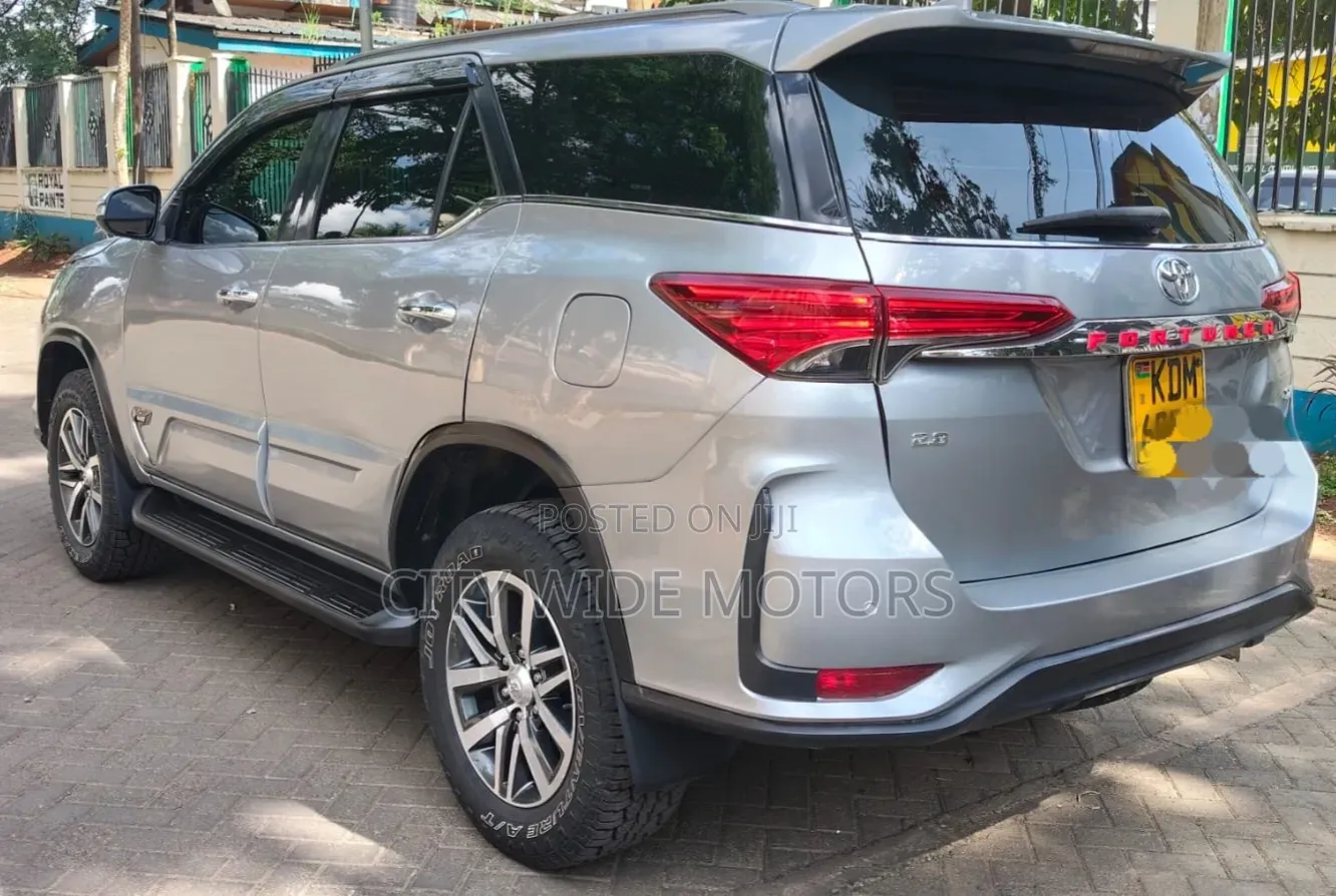 Toyota Fortuner 2017 Gray