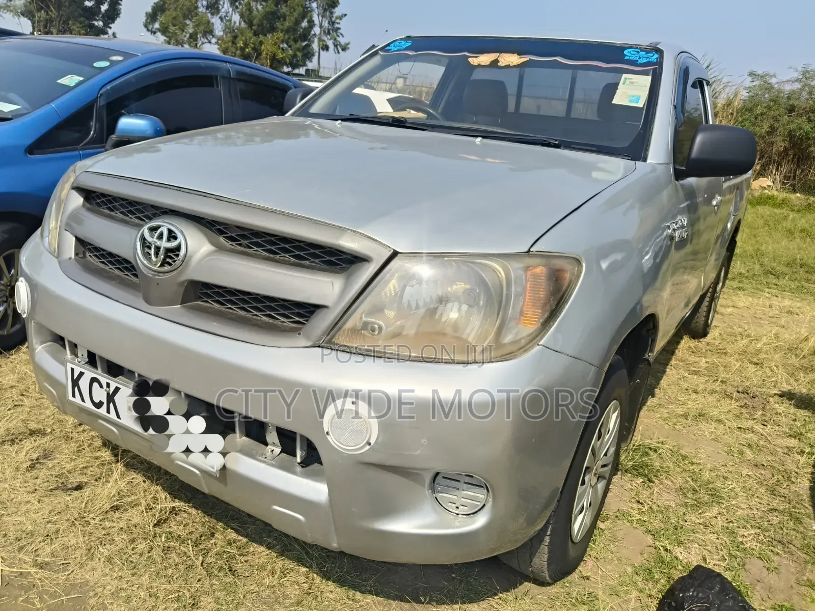 Toyota Hilux 2011 Silver