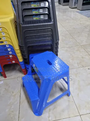 Kenpoly Moda Step Stool