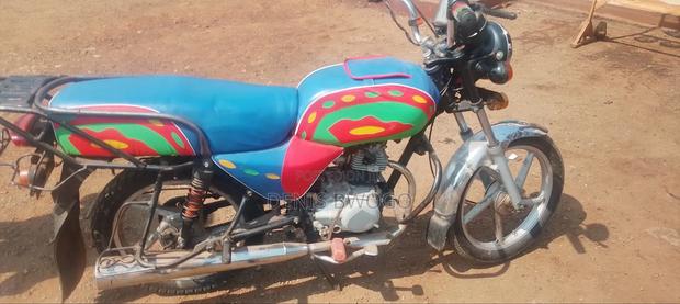 Bajaj Boxer 100 2021 Red - thumbnail 2