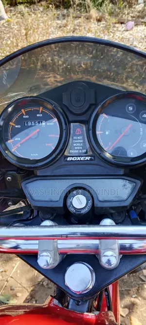 New Bajaj Boxer 125 2025 Red
