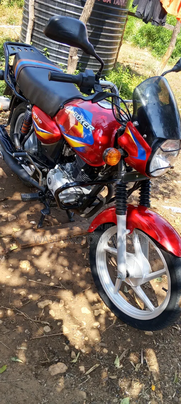 New Bajaj Boxer 125 2025 Red