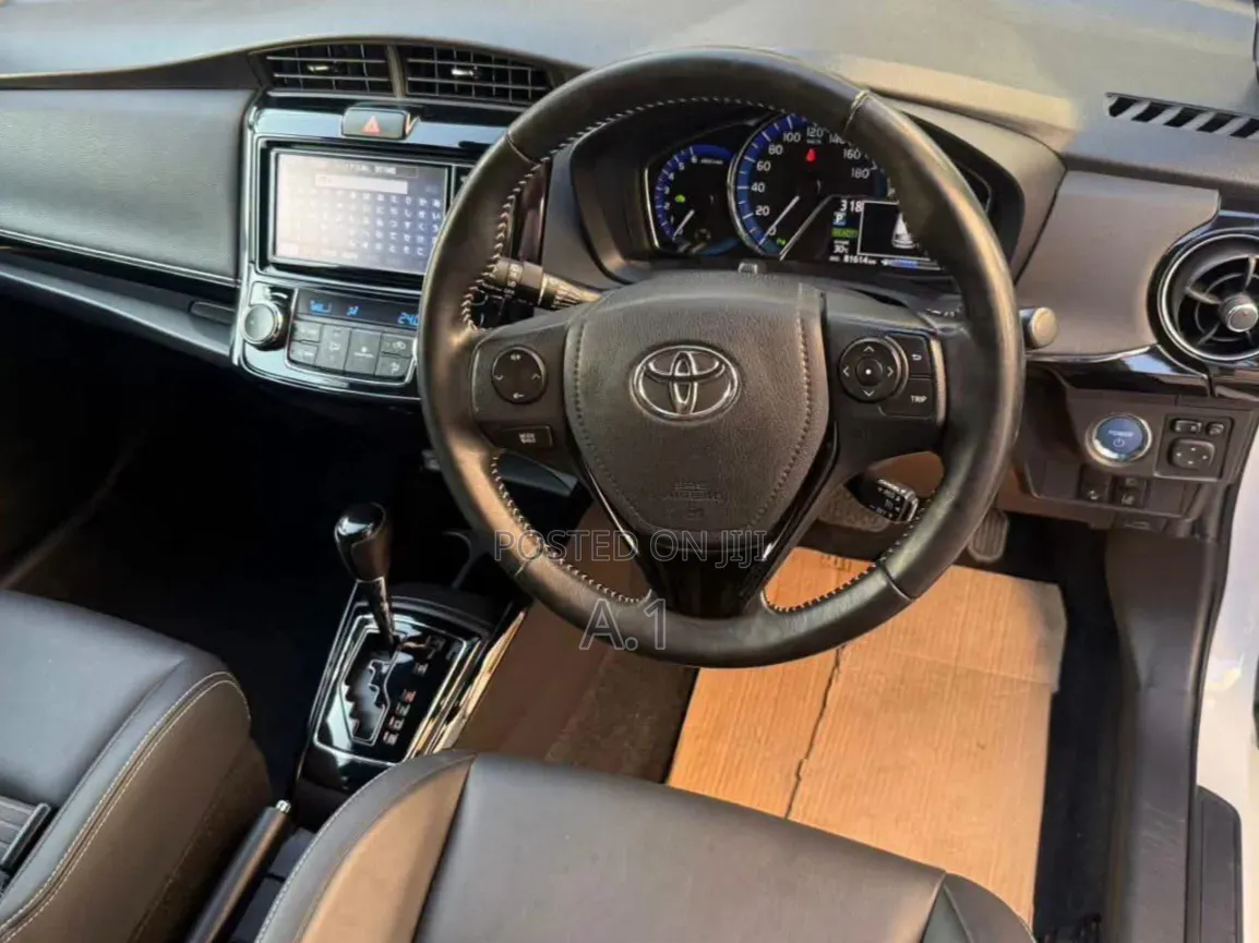 Toyota Corolla Fielder 2019 Off white