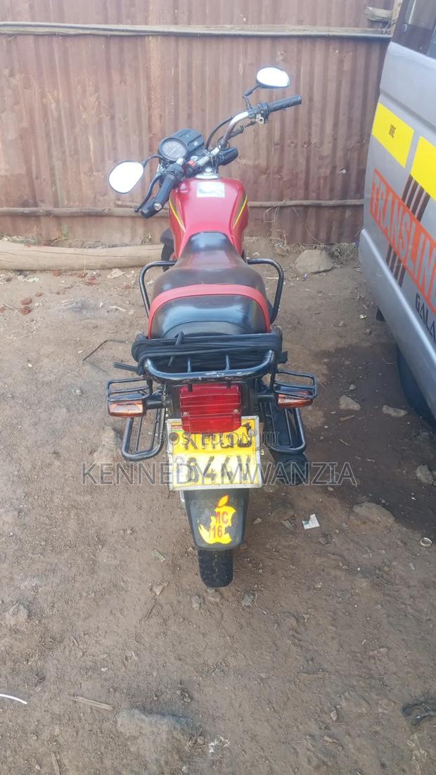 Honda CB 2024 Red - thumbnail 4