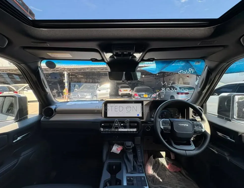 Toyota Land Cruiser Prado 2024 Pearl