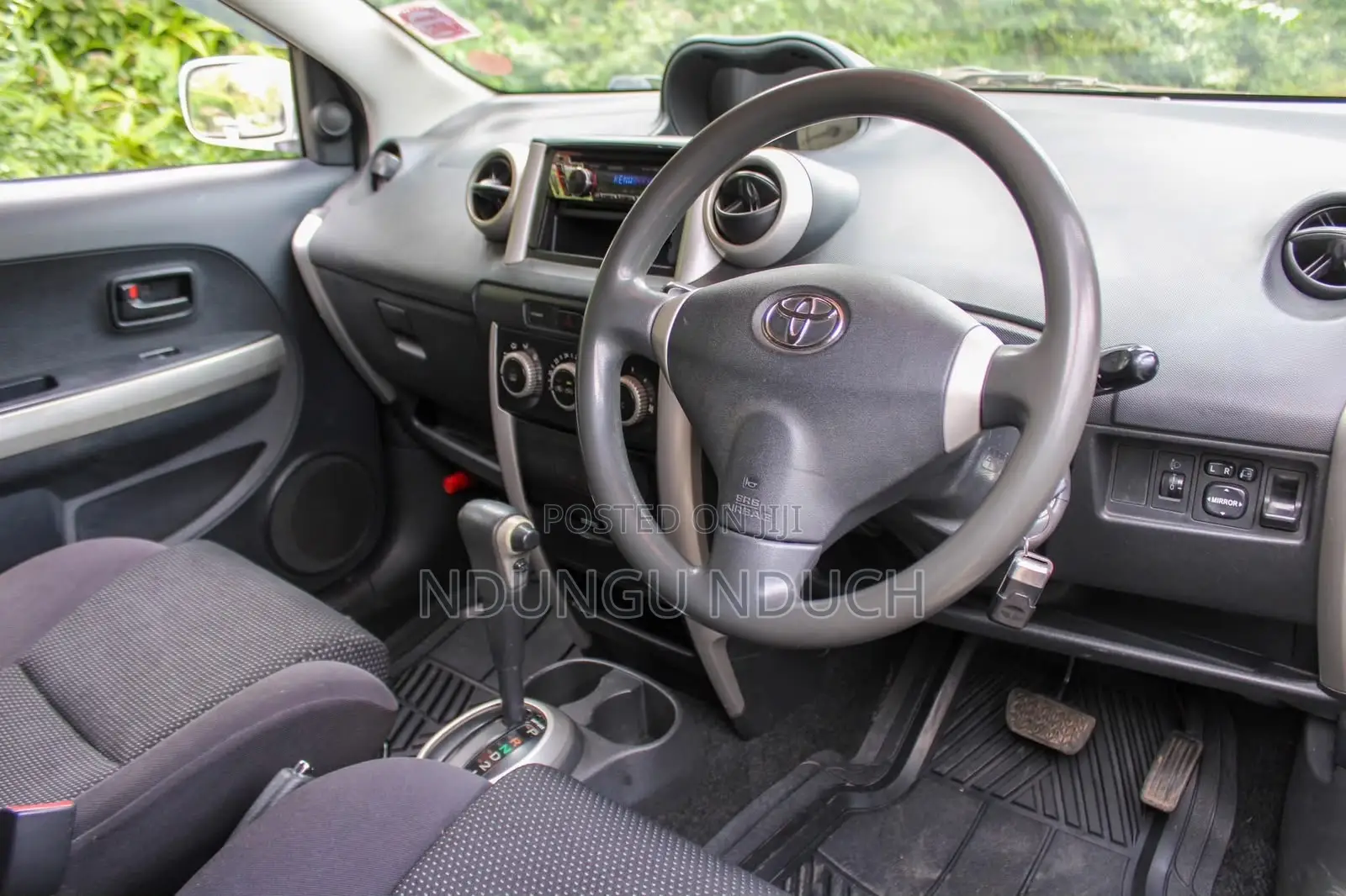 Toyota IST 2003 White
