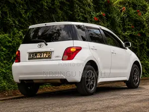 Toyota IST 2003 White