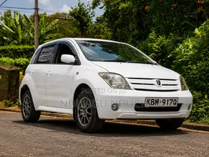 Toyota IST 2003 White