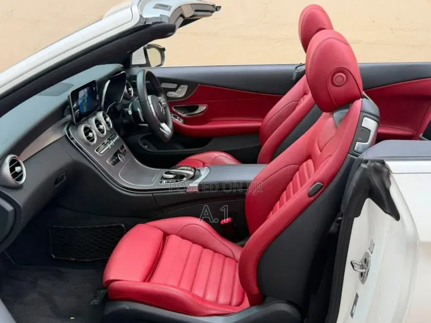 Mercedes-Benz C180 2019 Pearl
