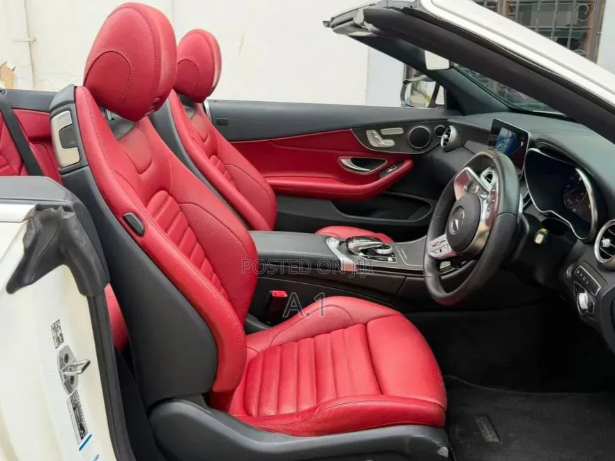 Mercedes-Benz C180 2019 Pearl