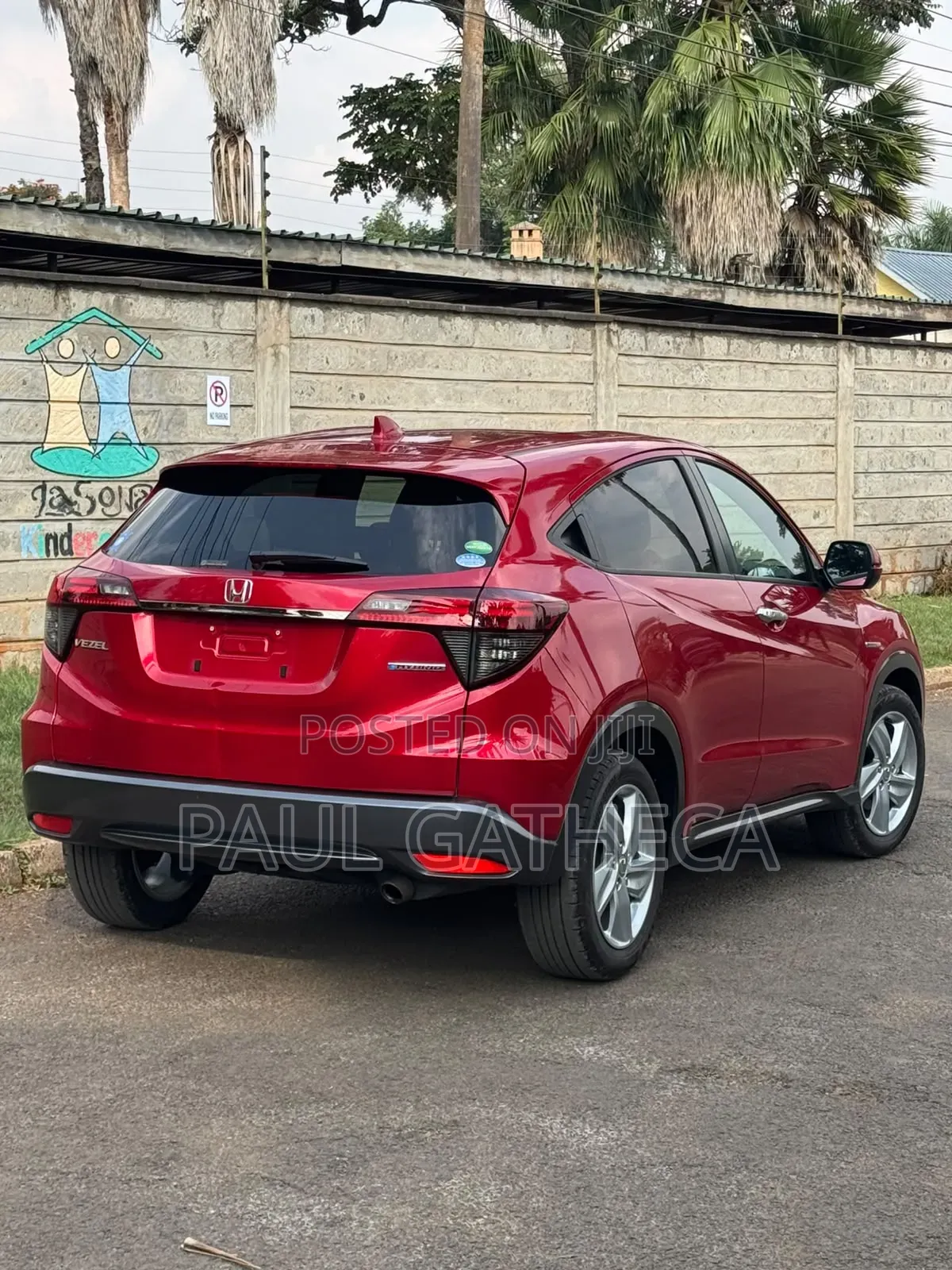 Honda Vezel 2019 Red