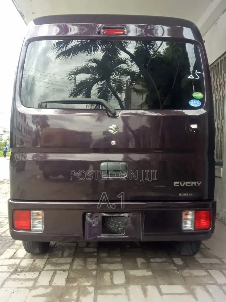 Suzuki Every 2019 Brown