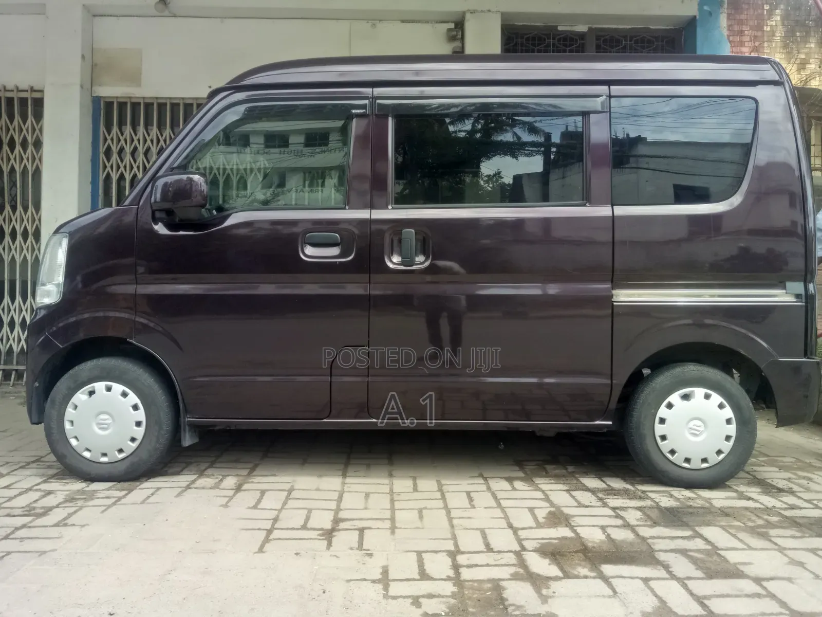 Suzuki Every 2019 Brown