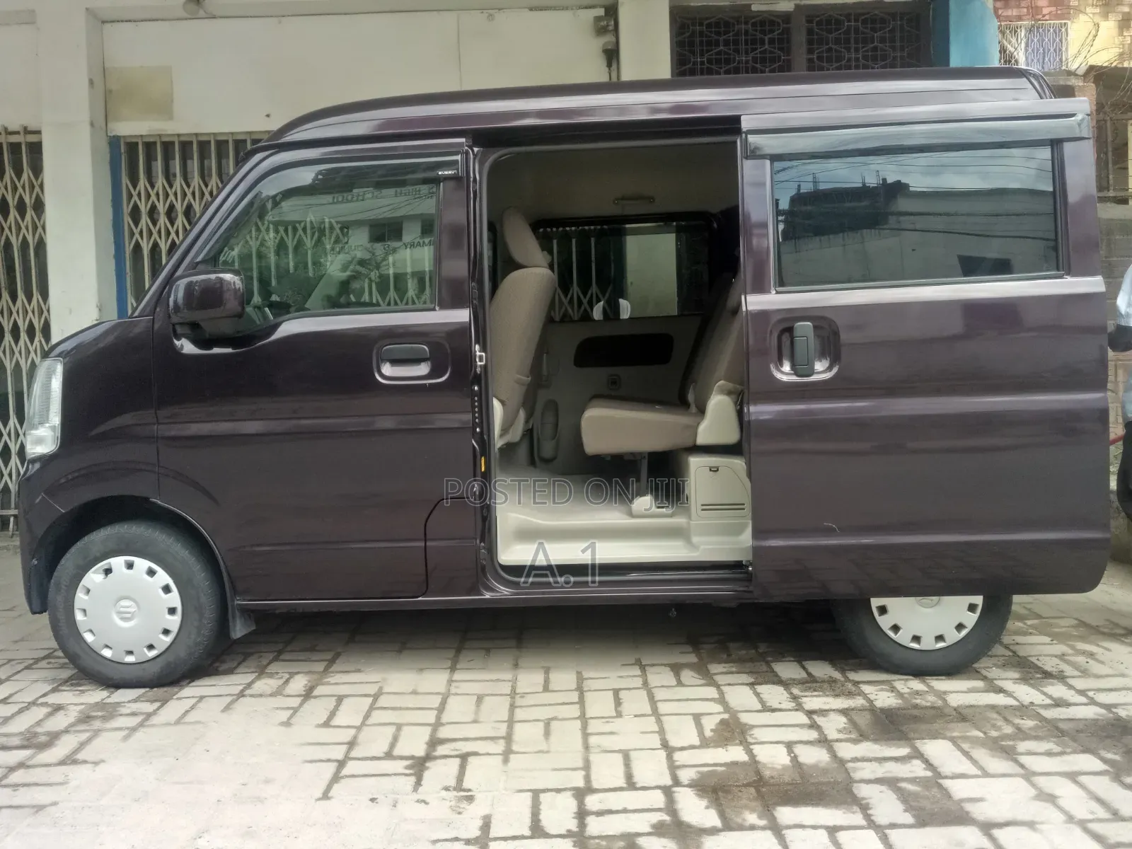 Suzuki Every 2019 Brown