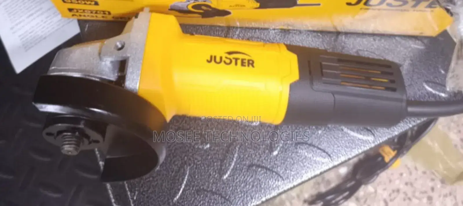 JUSTER 950W Angle Grinder – Heavy-Duty Power Tool