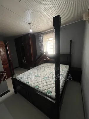 5×6 Mahogany Bed