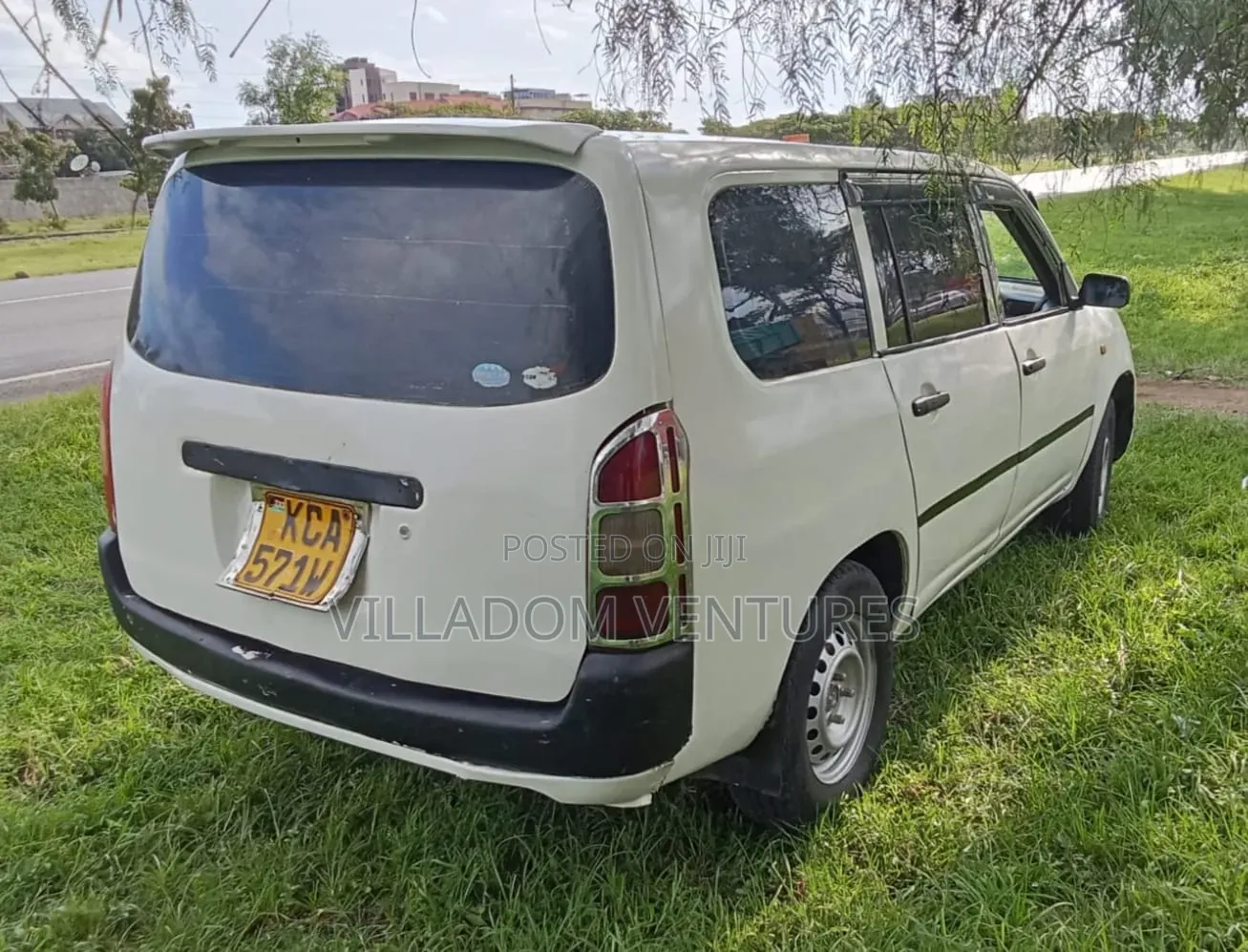 Toyota Probox 2010 White
