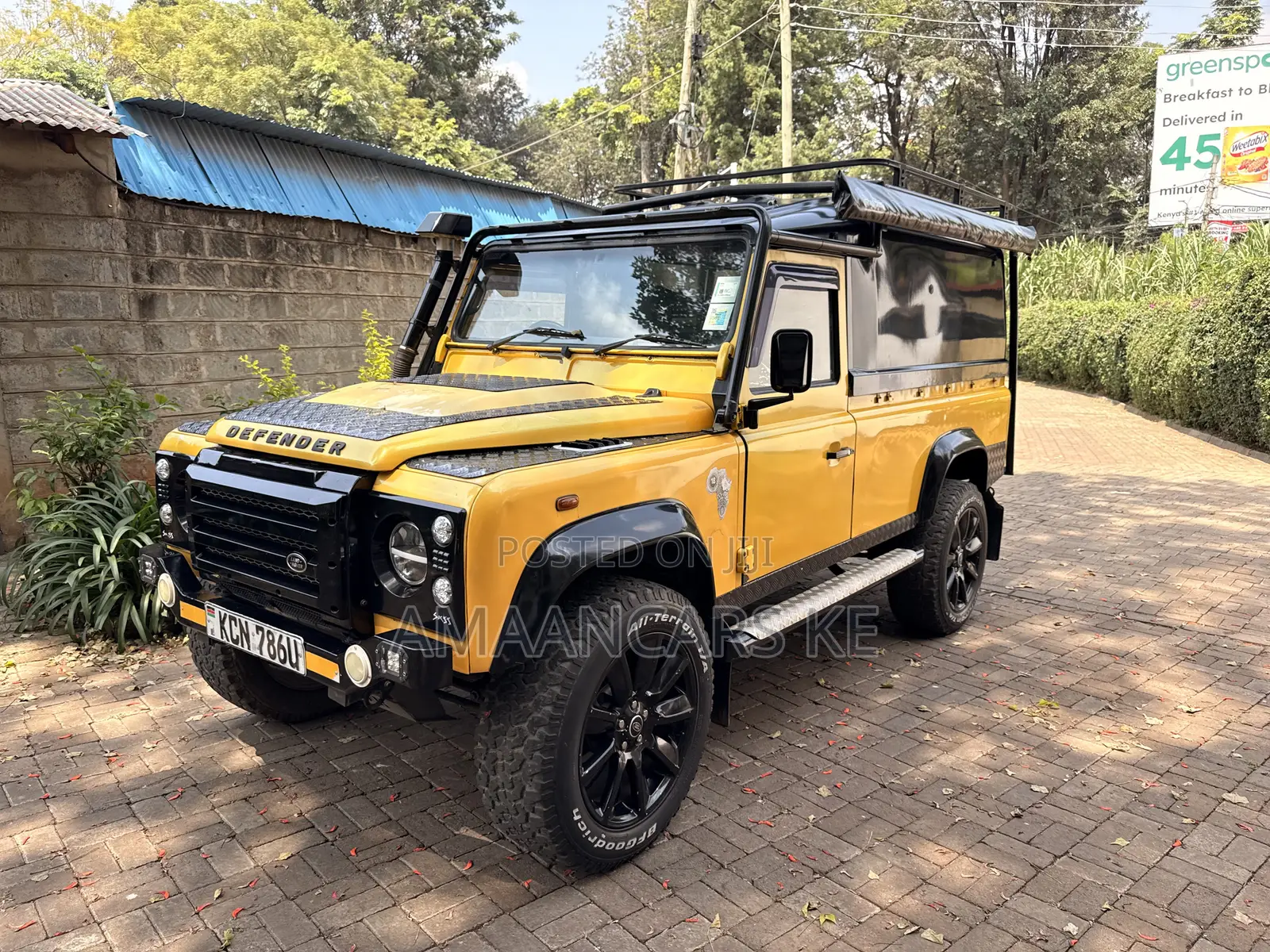 Land Rover Defender Puma 110 2.4 TD 2009 Yellow