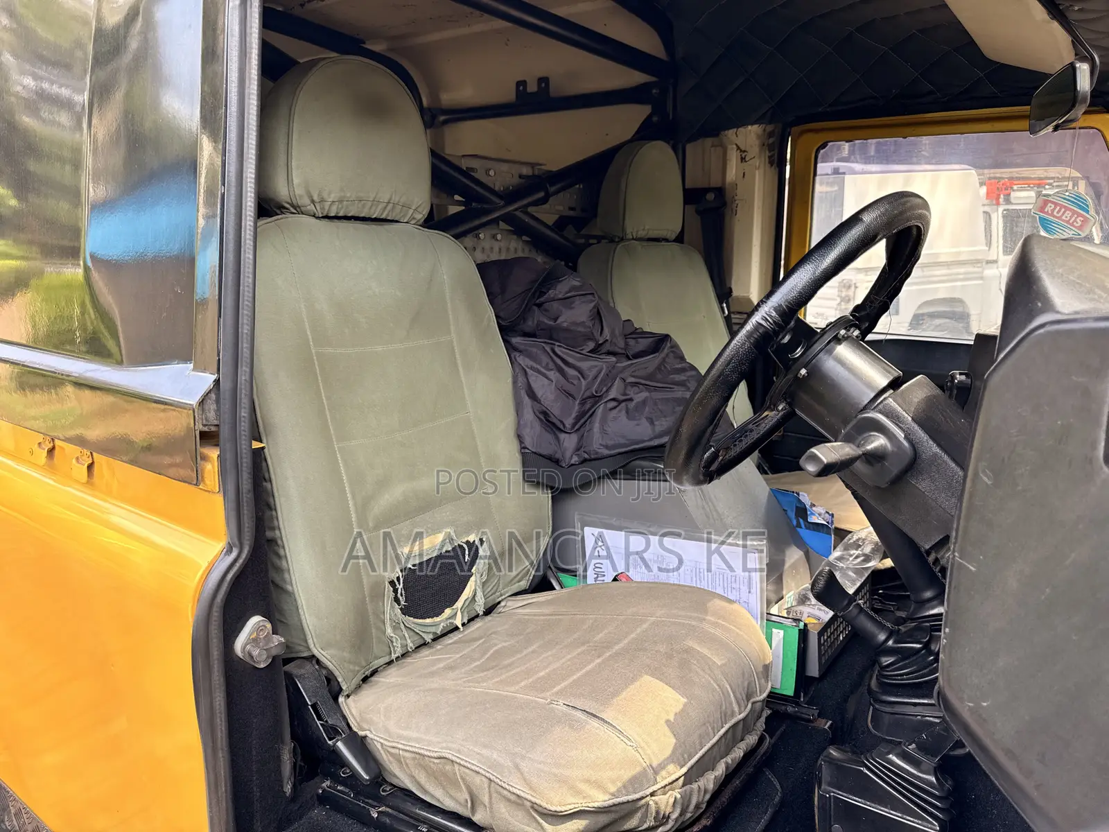 Land Rover Defender Puma 110 2.4 TD 2009 Yellow