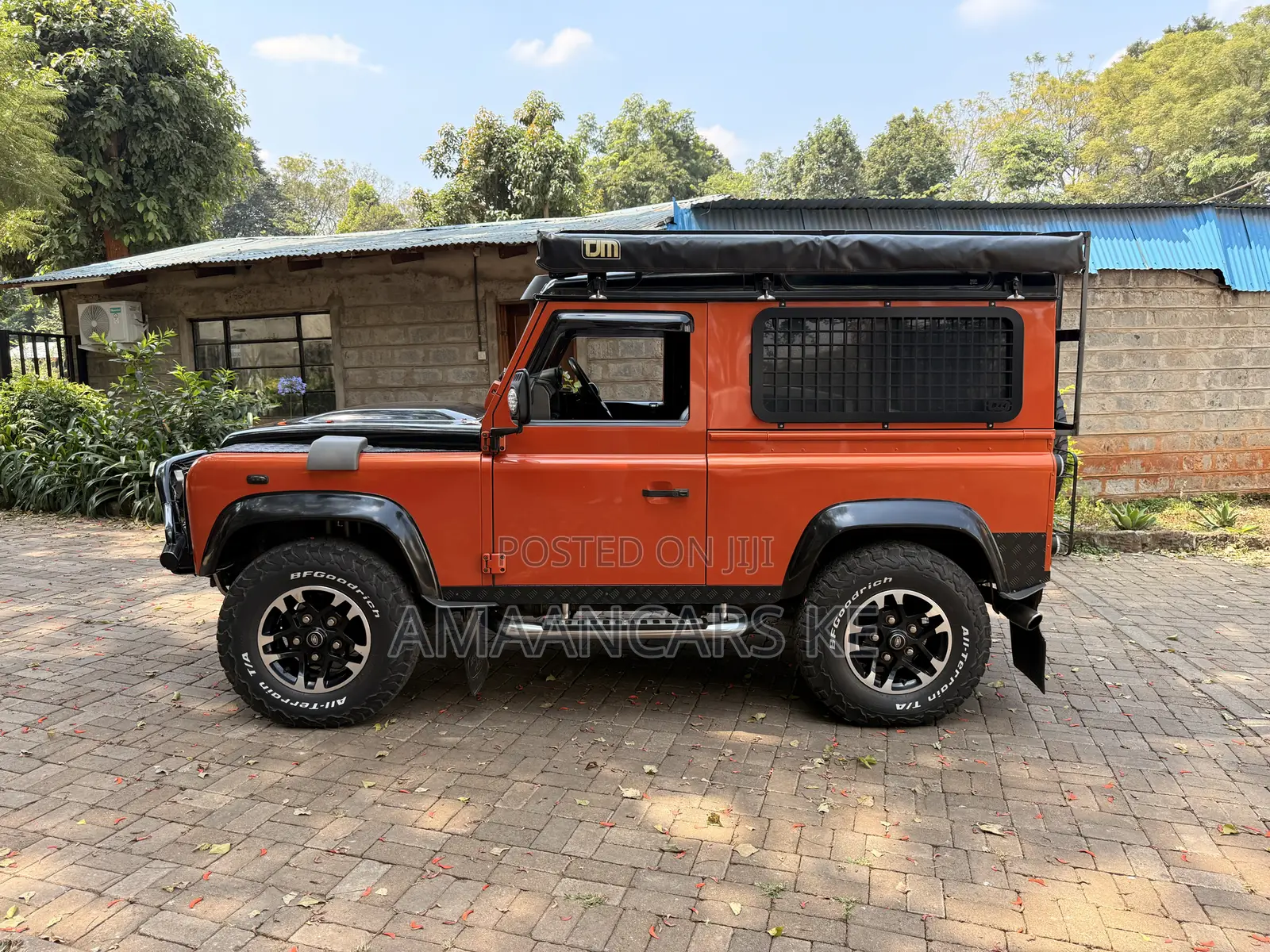 Land Rover Defender 2015 Orange