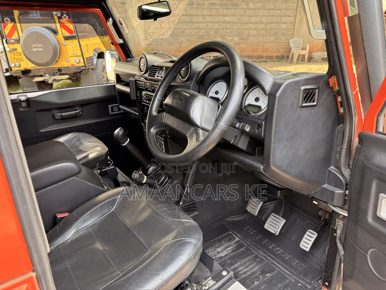 Land Rover Defender 2015 Orange