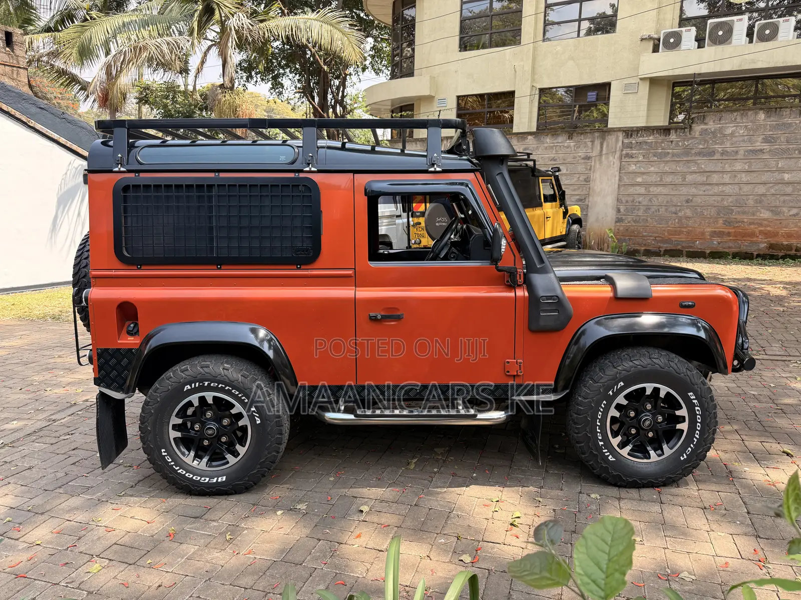 Land Rover Defender 2015 Orange