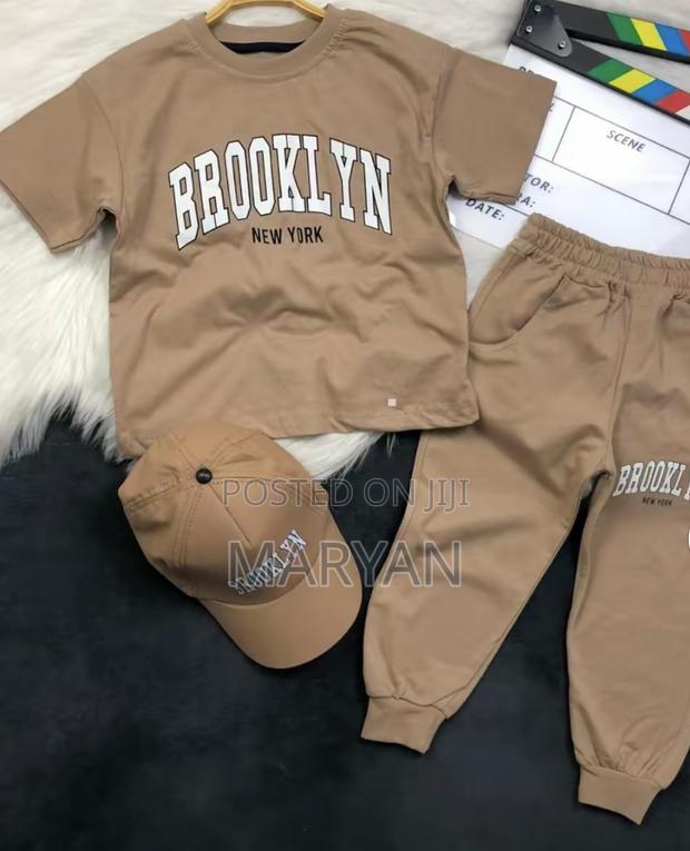 Children Clothes - thumbnail 2
