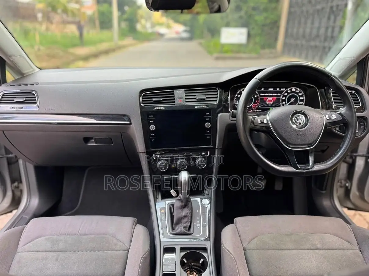Volkswagen Golf 1.4T S FWD 2019 Silver