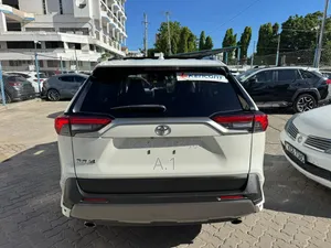 Toyota RAV4 2019 Pearl