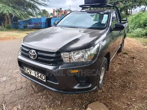 Toyota Hilux 2019 Gray