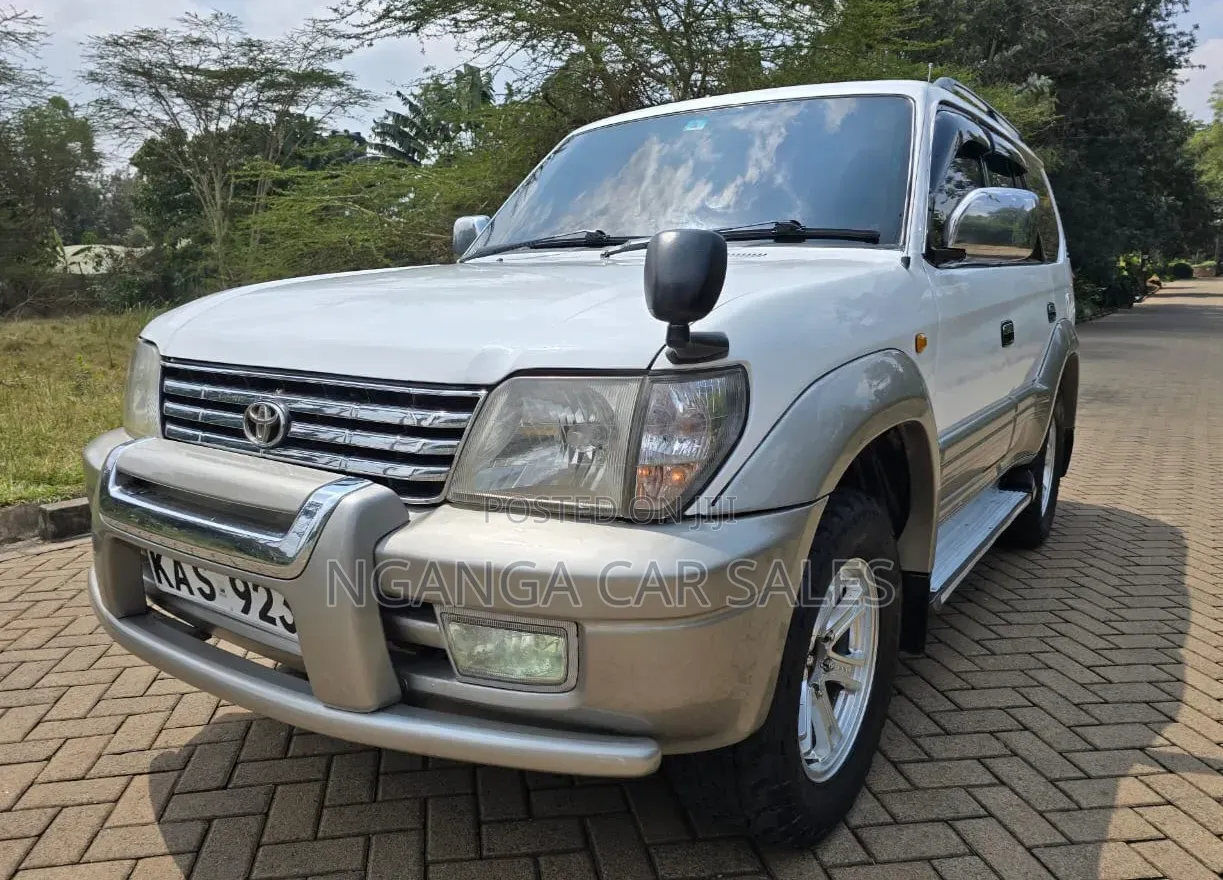 Toyota Land Cruiser Prado 1998 White