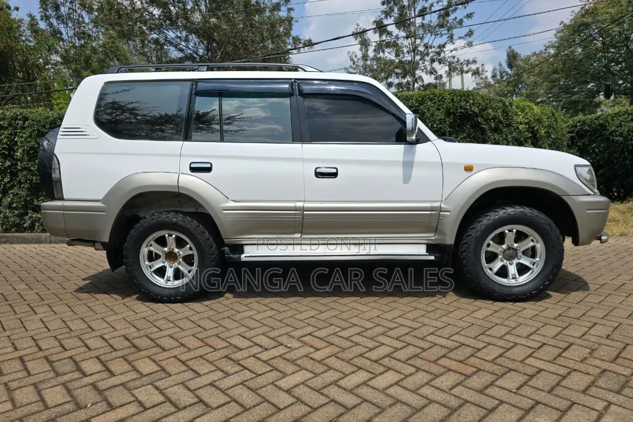 Toyota Land Cruiser Prado 1998 White