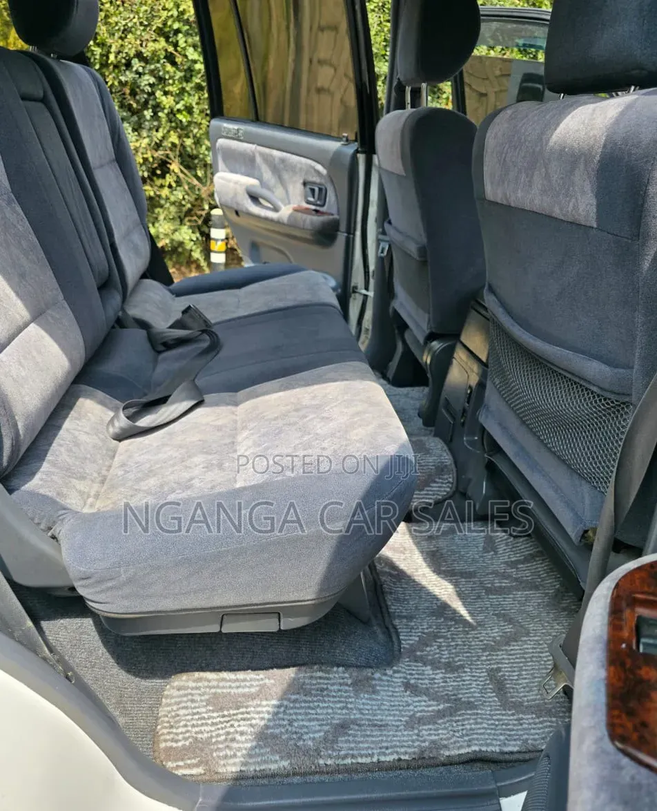 Toyota Land Cruiser Prado 1998 White