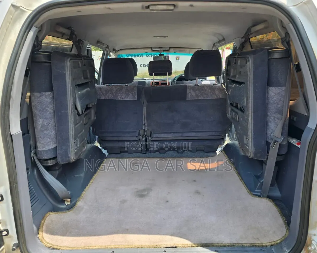 Toyota Land Cruiser Prado 1998 White