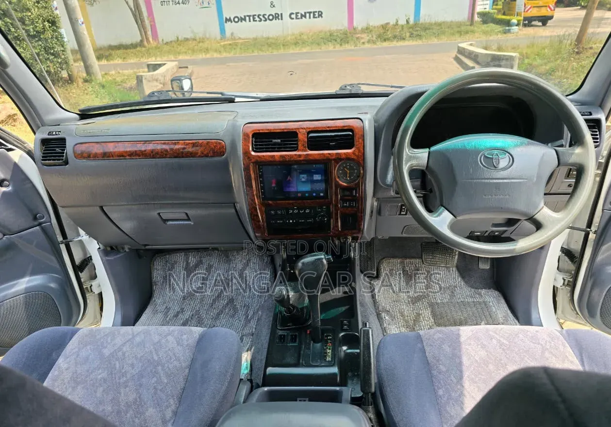 Toyota Land Cruiser Prado 1998 White
