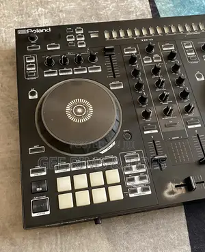 Serato Roland DJ-505 Controller