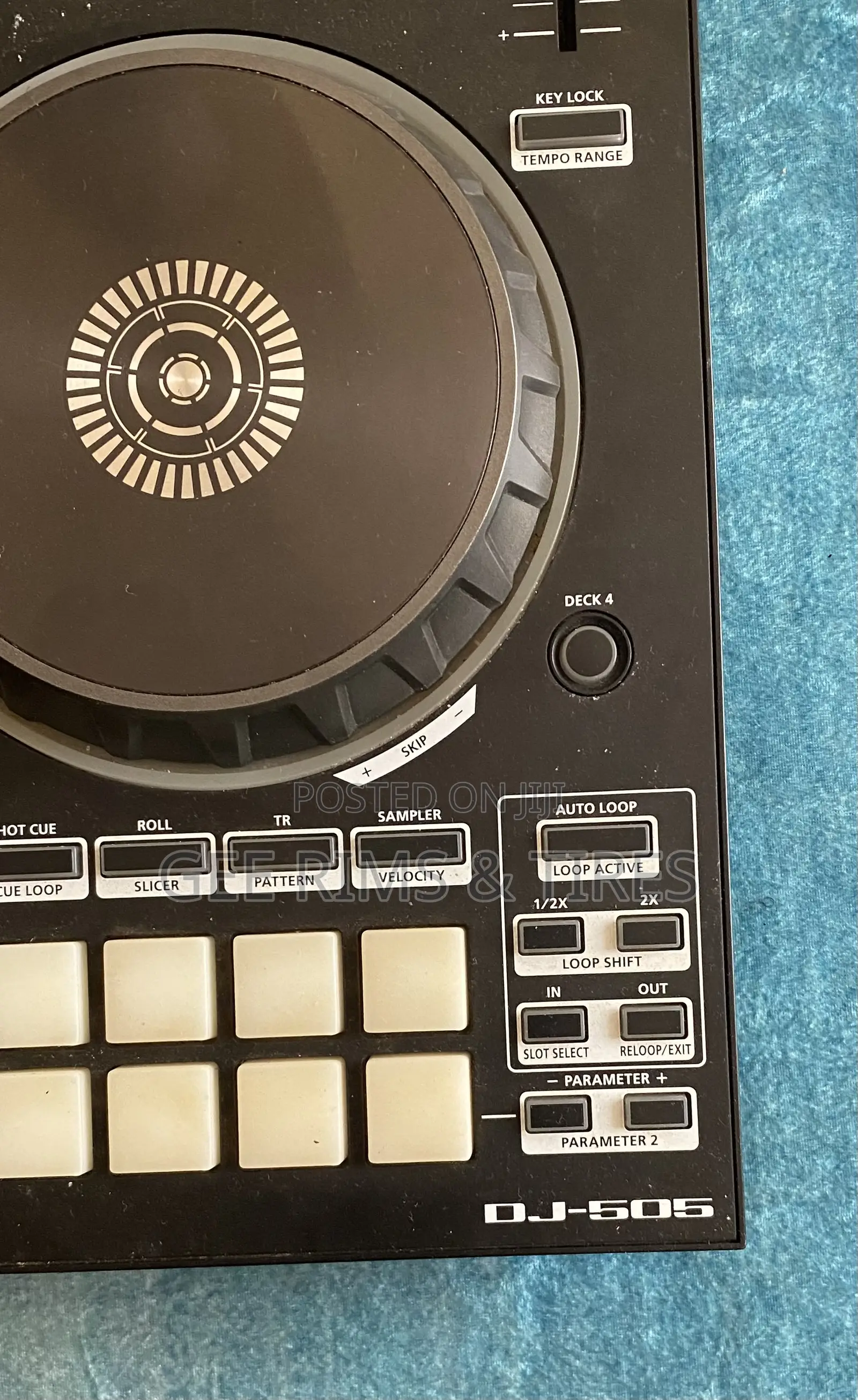 Serato Roland DJ-505 Controller
