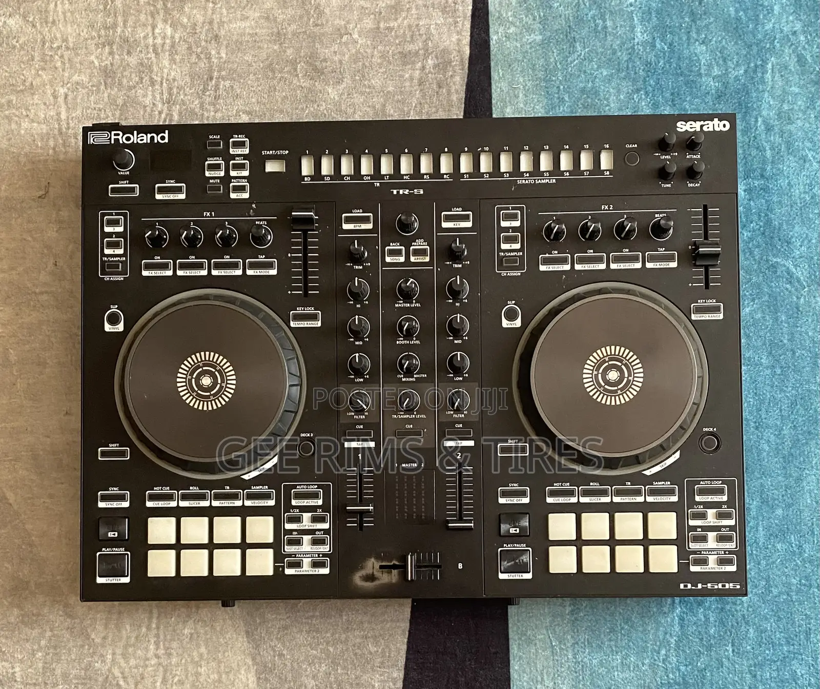 Serato Roland DJ-505 Controller