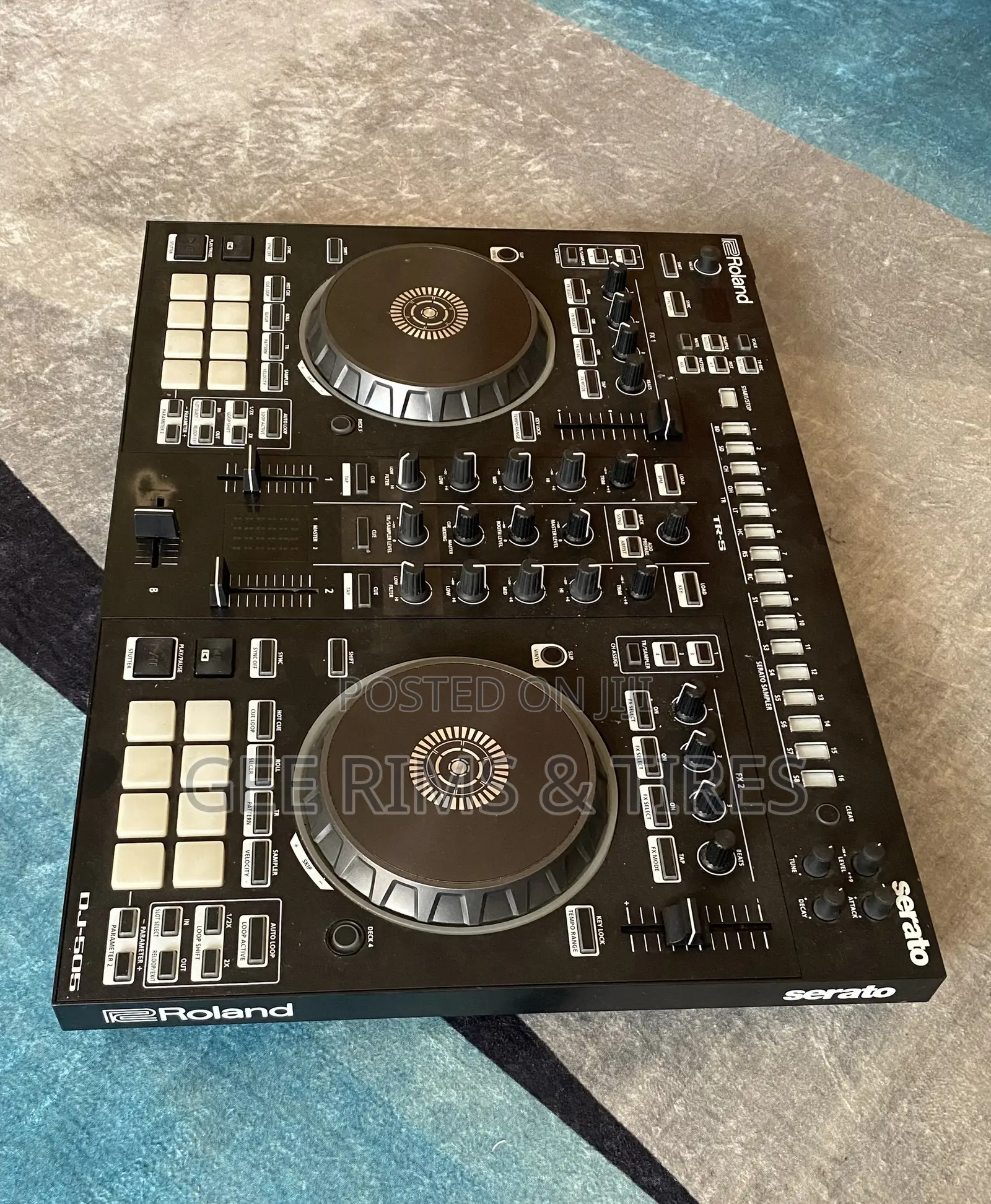 Serato Roland DJ-505 Controller