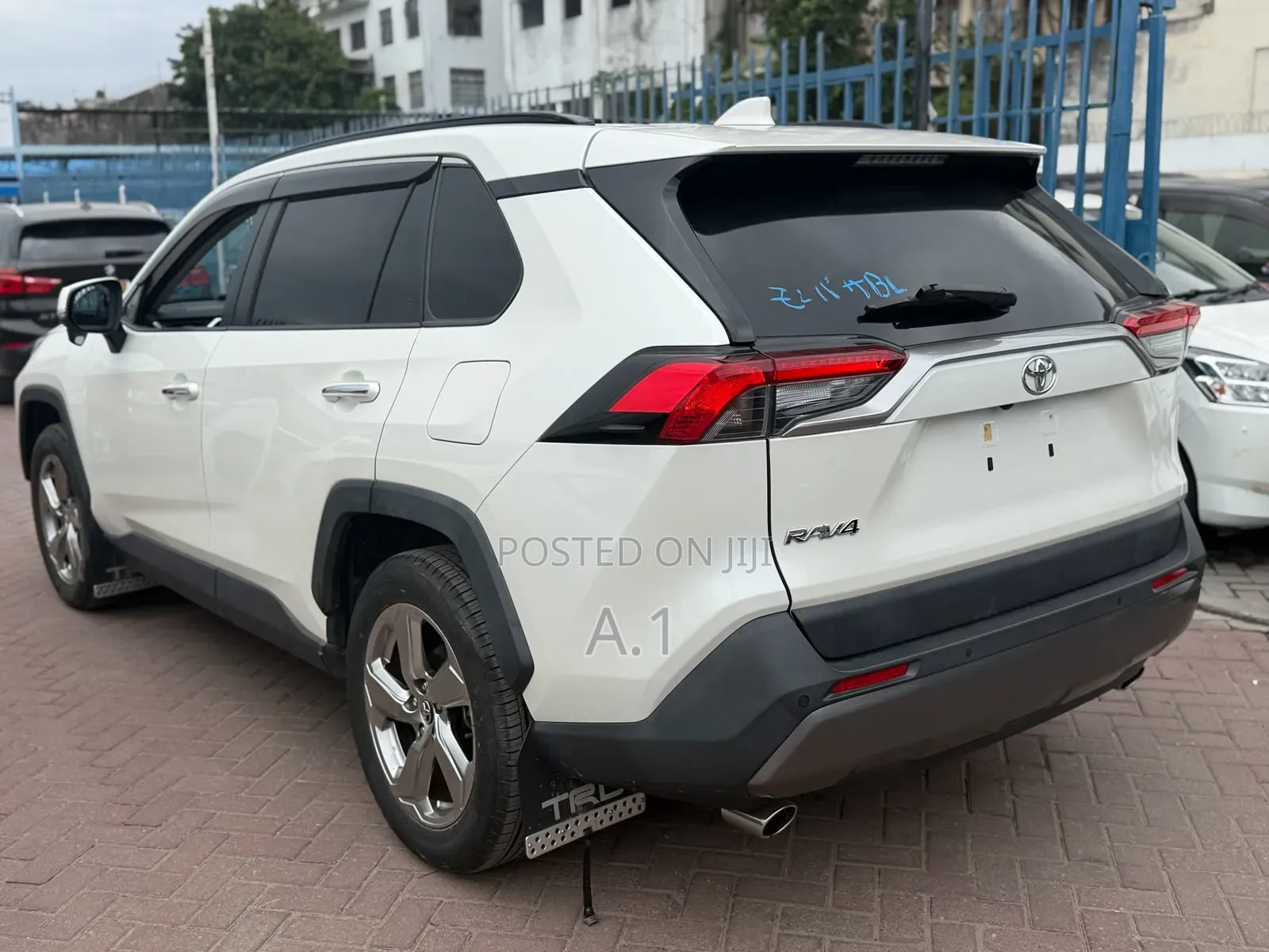 Toyota RAV4 2020 Pearl