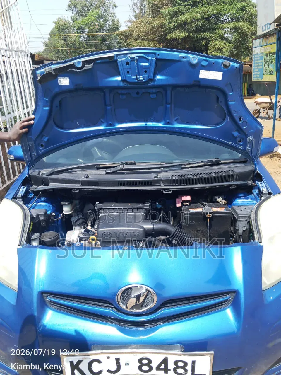 Toyota Vitz 2009 Blue