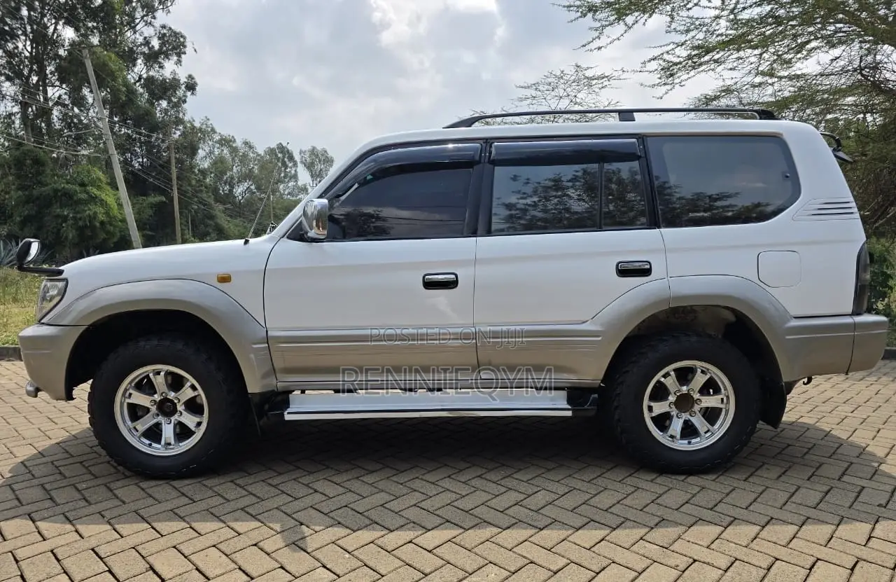Toyota Land Cruiser Prado 1998 White