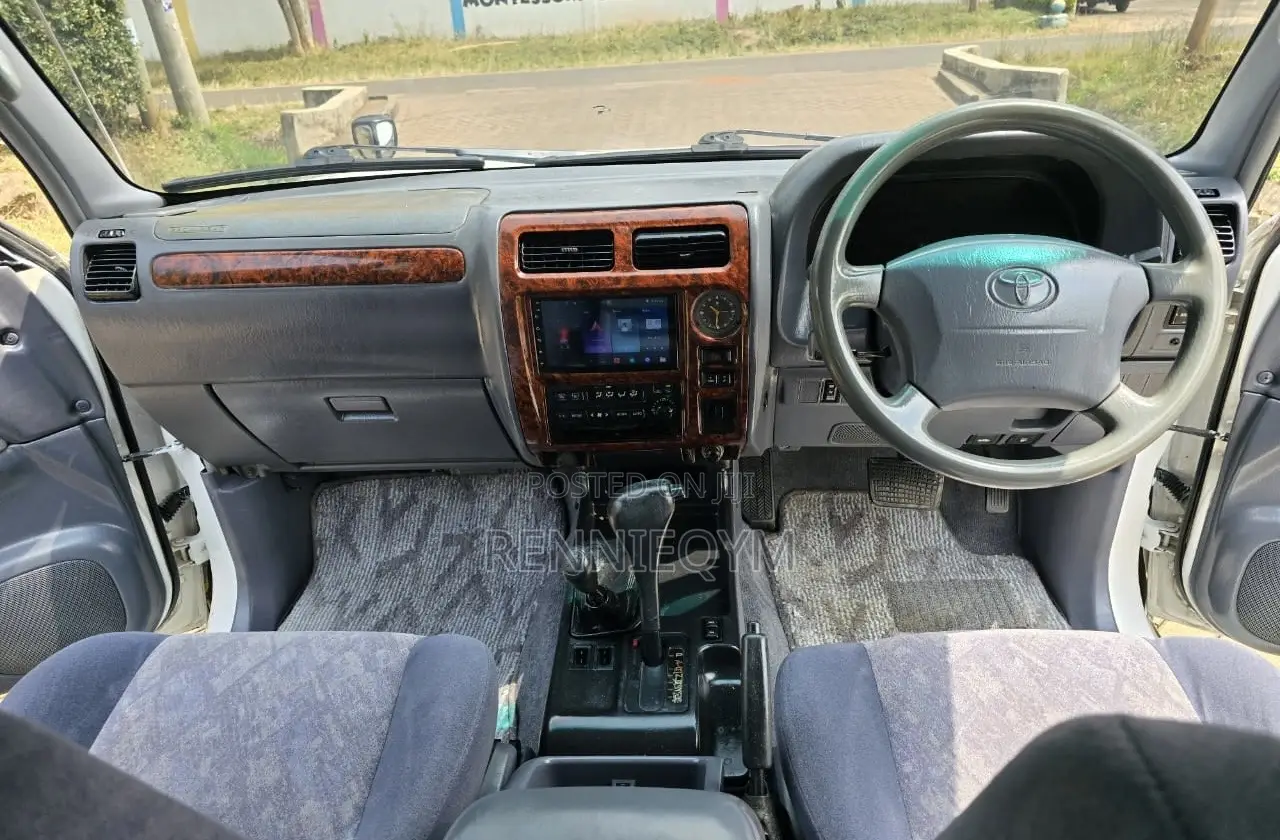 Toyota Land Cruiser Prado 1998 White