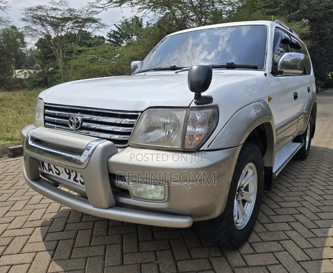 Toyota Land Cruiser Prado 1998 White
