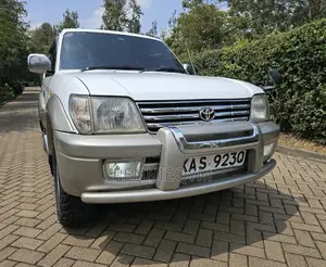 Toyota Land Cruiser Prado 1998 White